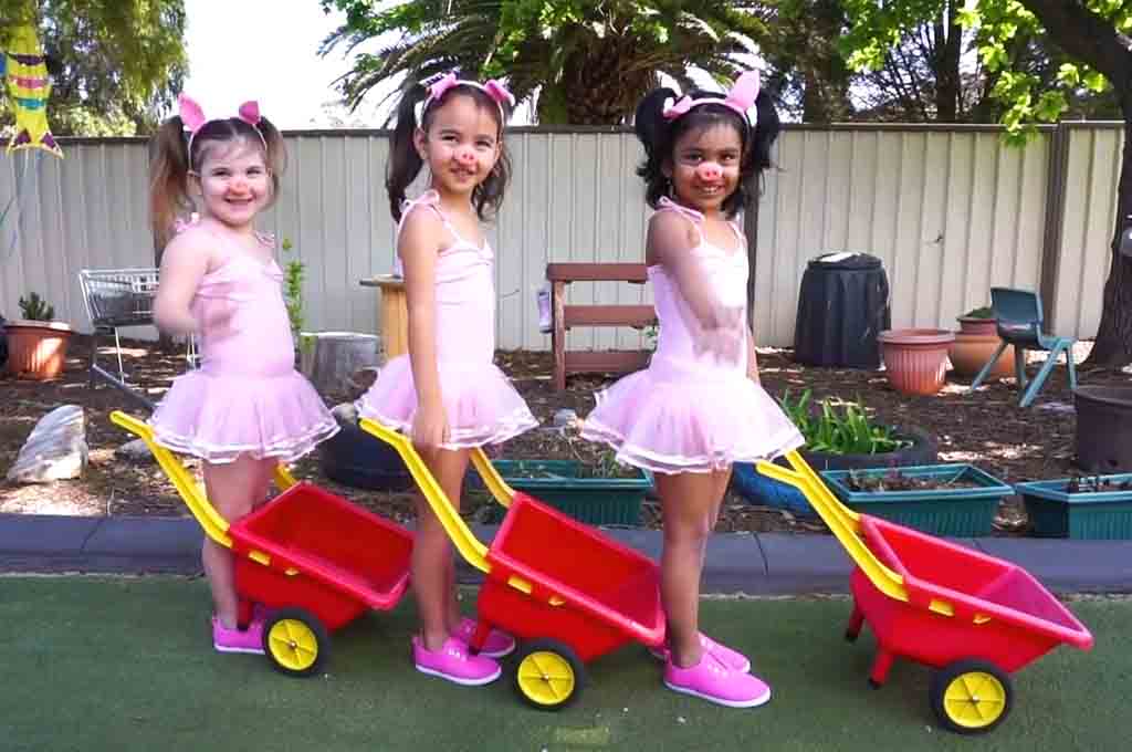 sydney childcare centre three pigs drama performance