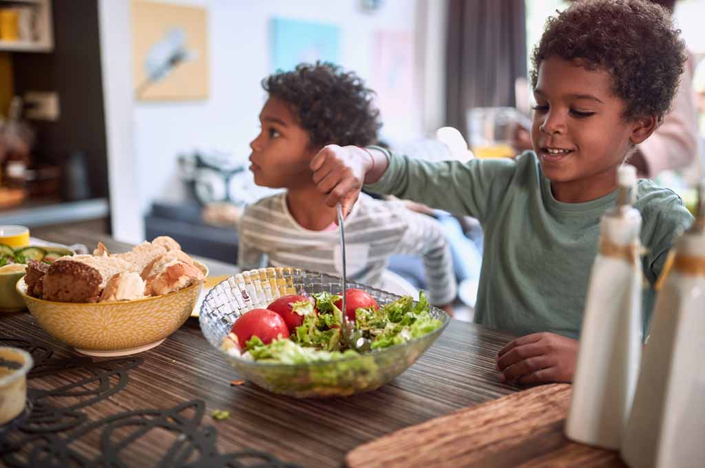 encourage healthy eating habits in children
